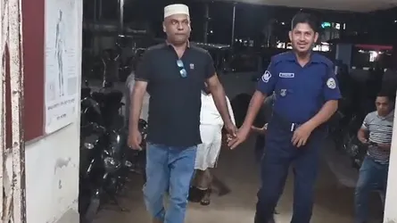 গৌরনদীর যুবককে লিবিয়া নিয়ে নির্যাতন, আসামি ইলিয়াস গ্রেফতার