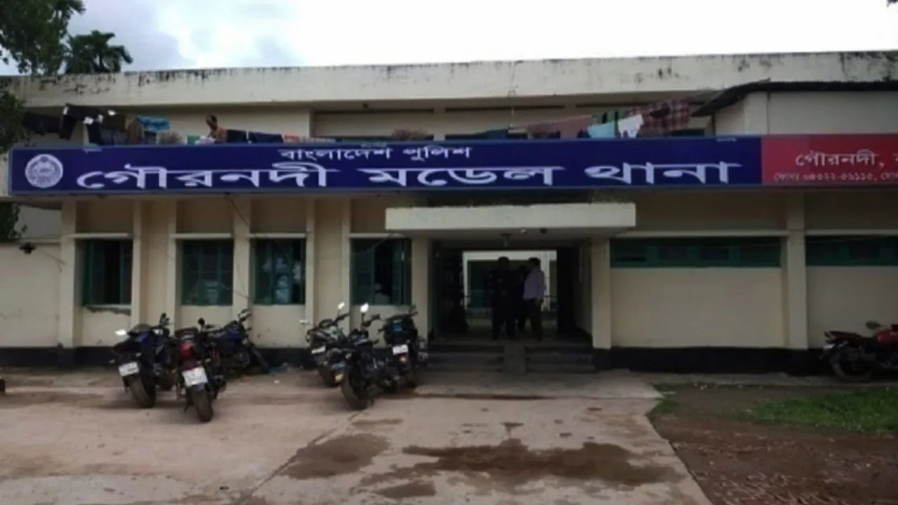 গৌরনদীতে আওয়ামী লীগের ৪ নেতাকর্মী গ্রেফতার