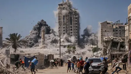 গাজায় ইসরাইলি হামলায় নিহতের সংখ্যা বেড়ে ১০০