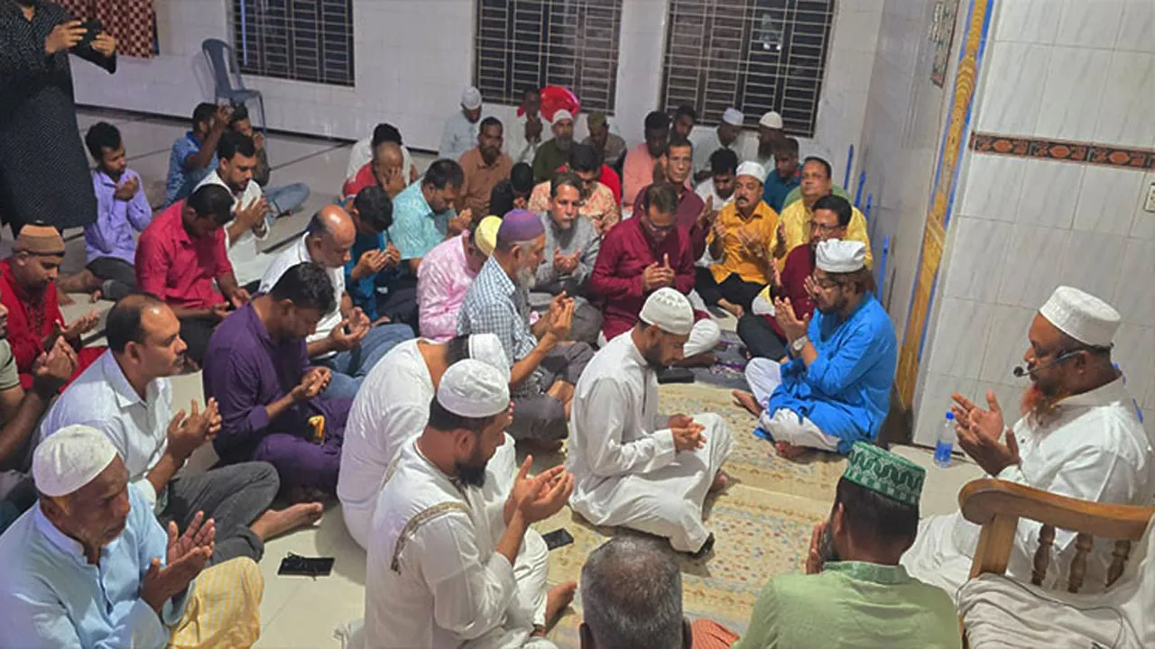খালেদা জিয়া গণতন্ত্রের জন্য জীবনের মায়া ত্যাগ করেছেন