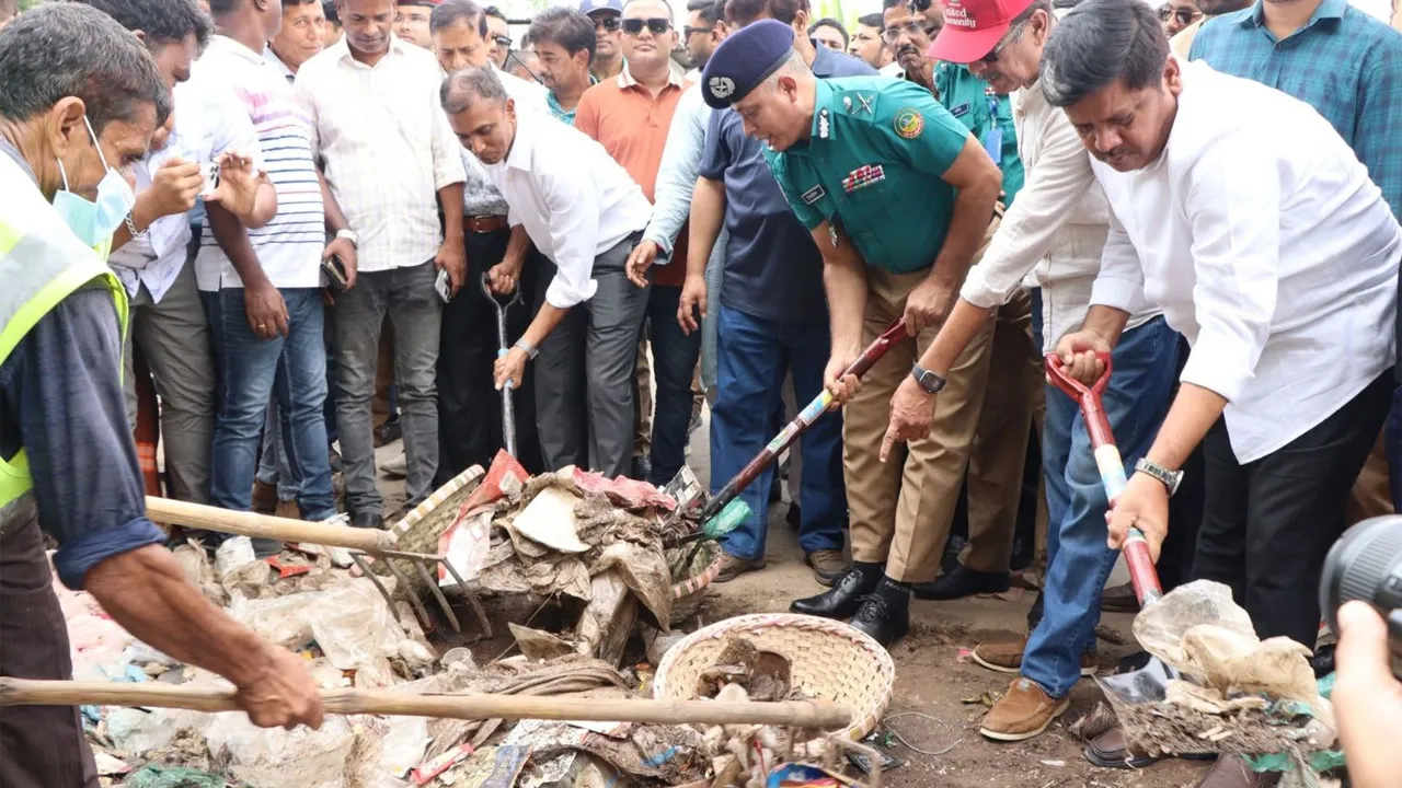 গাজীপুরে ডেঙ্গু প্রতিরোধ ও পরিচ্ছন্নতা অভিযান শুরু
