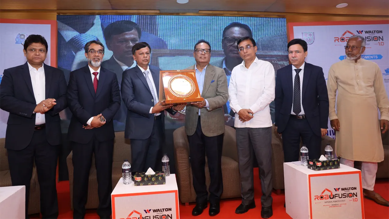 ইউএফটিবিতে জাতীয় রোবোটিক্স উৎসব ‘রোবোফিউশন ১.০’ অনুষ্ঠিত