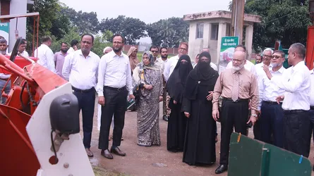 ব্রির উন্নয়ন কার্যক্রম পরিদর্শনে পরিকল্পনা কমিশনের ড. মোস্তাফিজুর রহমান