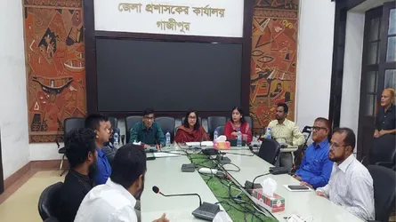 যুবসমাজকে খেলার মাঠে ফিরিয়ে আনতে হবে