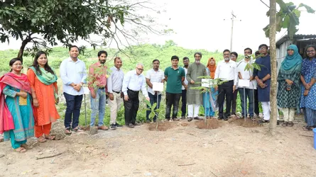 জুলাই গণঅভ্যুত্থানে শহিদদের স্মরণে জিডিইউতে বৃক্ষরোপণ কর্মসূচি