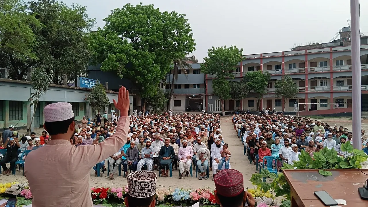 রমজান অন্যায়ের বিরুদ্ধে দাঁড়ানো এবং সত্য ও ন্যায়ের পথে চলার শিক্ষা দেয়