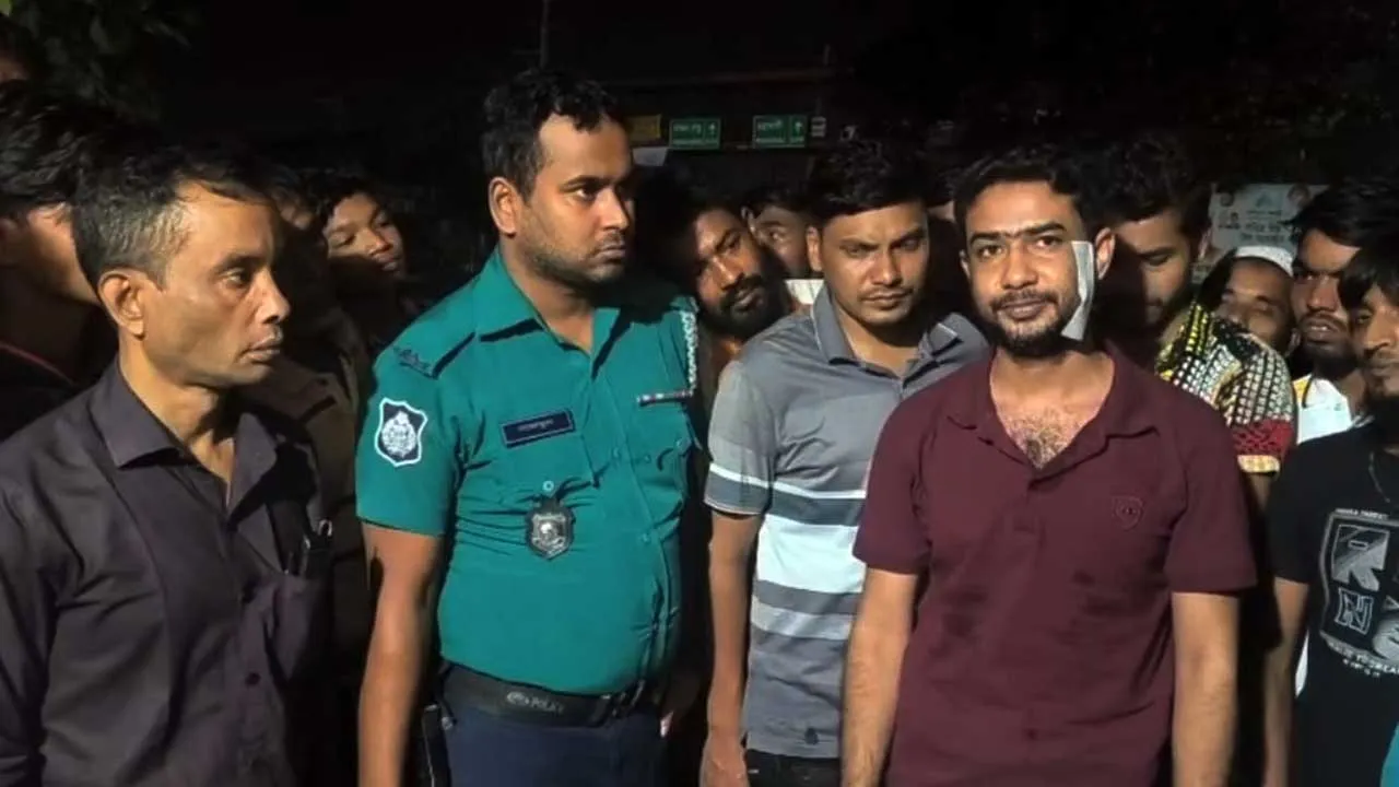 গাজীপুরে বিকাশ ব্যবসায়ীকে কুপিয়ে অর্থ ও মোবাইল লুট