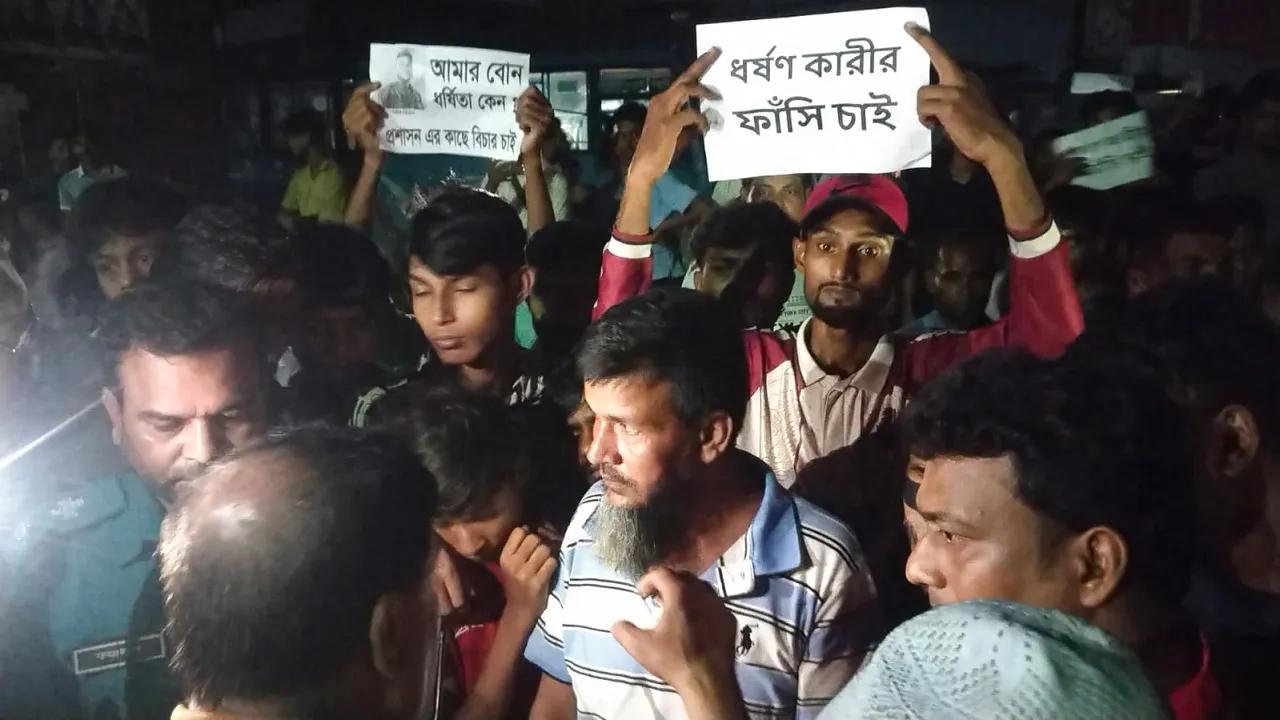 টঙ্গীতে মাদরাসা ছাত্রীকে ধর্ষণ চেষ্টার অভিযোগে সড়ক অবরোধ