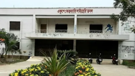 গোবিপ্রবির কেন্দ্রীয় লাইব্রেরিতে তীব্র আসন সঙ্কট, ভোগান্তিতে শিক্ষার্থীরা