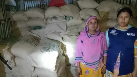 ময়মনসিংহে সেনাবাহিনীর অভিযানে ৩২০০ কেজি সরকারি চাল জব্দ