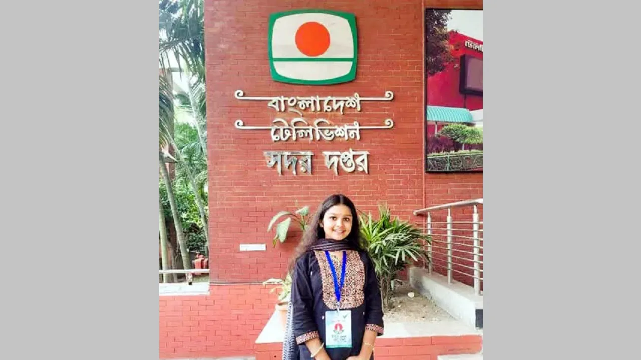 রবীন্দ্রসঙ্গীতে দেশসেরা গৌরনদীর প্রিয়ন্তী পোদ্দার