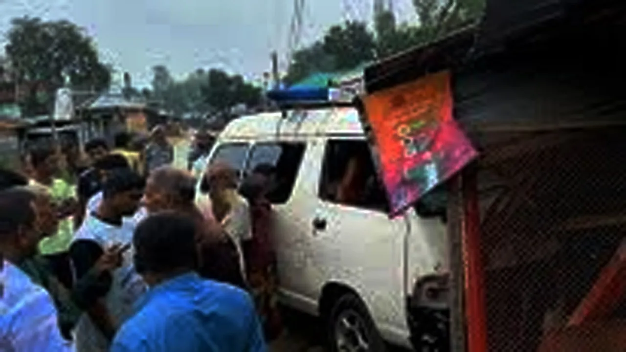 গোবিন্দগঞ্জে অ্যাম্বুলেন্সের ধাক্কায় মুদি দোকানদার নিহত