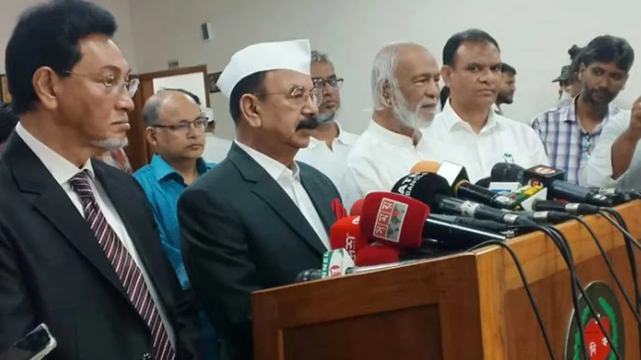 প্রচলিত সংবিধান অনুযায়ীই চলতে হবে : গয়েশ্বর চন্দ্র