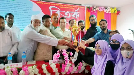গুরুদাসপুরে বিতর্ক উৎসবে নাজিরপুর কলেজ ও বিলদহর হাইস্কুল চ্যাম্পিয়ন