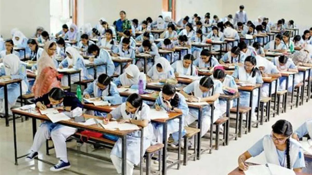 এইচএসসি পরীক্ষা শুরু