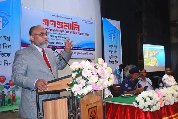 দুর্নীতির মাধ্যমে শোষিত হচ্ছে দেশের সাধারণ মানুষ