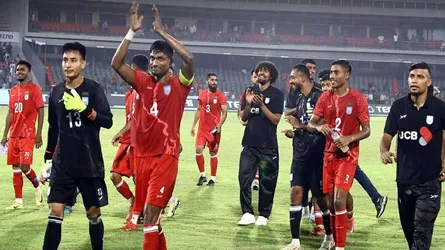 দুঃখ ভুলে ‘প্রতিশোধ’ নিতে হংকংয়ের উদ্দেশে রওনা দিয়েছে বাংলাদেশ