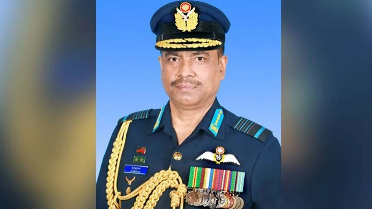 স্ত্রীসহ সাবেক বিমান বাহিনী প্রধান হান্নানের আয়কর নথি জব্দের আদেশ