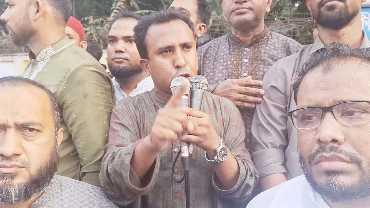 ফ্যাসিবাদী ব্যবস্থা ফেরার রাস্তা চিরতরে বন্ধ করতে হবে