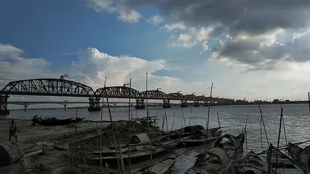 কুষ্টিয়ায় পদ্মা নদীতে পিকনিকের নৌকা থেকে নিখোঁজ ৩