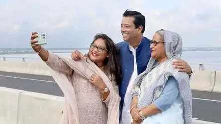 ‘রাহুল-প্রিয়াঙ্কা মডেলে’ জয়-পুতুলকে দলীয় নেতৃত্বে আনছেন শেখ হাসিনা