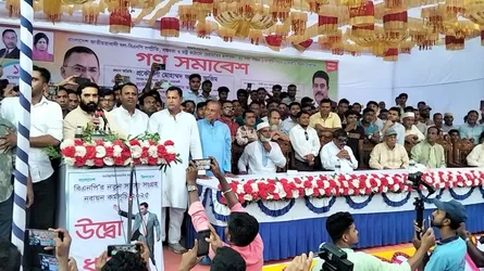 হাতিয়ায় সাবেক এমপি বিএনপি নেতা ফজুলল আজিমের সম্প্রীতি সমাবেশ