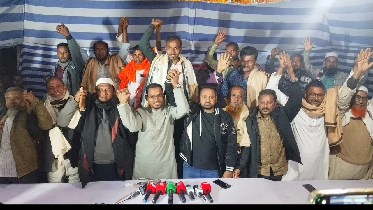 হাতিয়ায় বিএনপির পাঁচ শতাধিক নেতাকর্মীর এনসিপিতে যোগদান