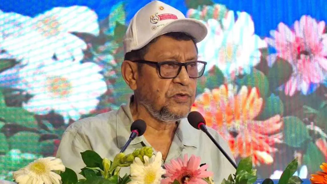 শিশুদের সুস্বাস্থ্যে মায়ের দুধের বিকল্প নেই : স্বাস্থ্যমন্ত্রী