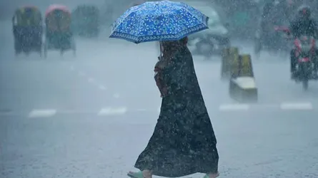 তিন বিভাগে ভারী বৃষ্টির শঙ্কা, ঢাকায়ও বজ্রবৃষ্টির পূর্বাভাস
