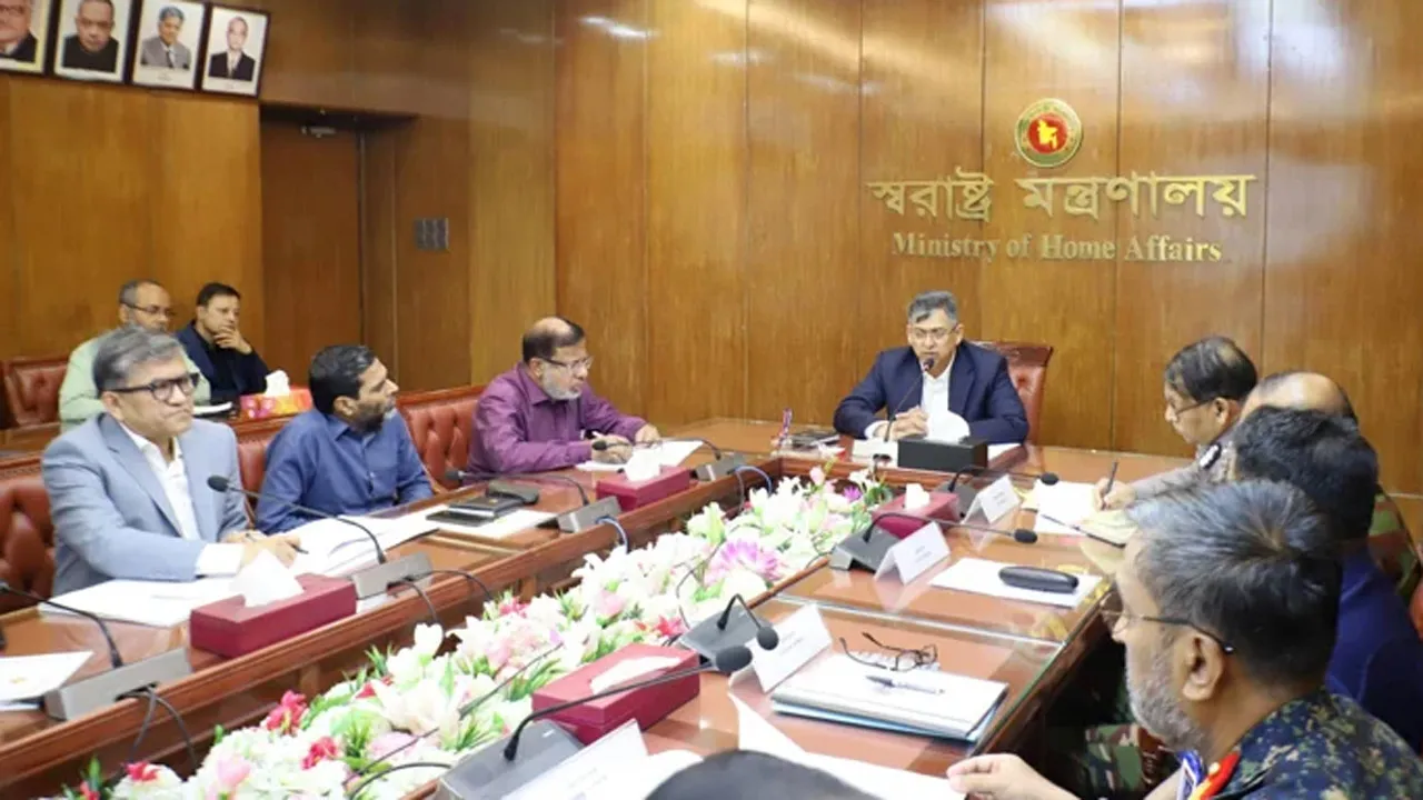 শিগগিরই ২৭০১ জন কনস্টেবল নিয়োগ দেবে সরকার : স্বরাষ্ট্রমন্ত্রী
