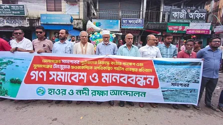 ‘সাদা পাথর লুটপাটে প্রশাসনিক লোকজন ও রাজনৈতিক দলের নেতারা জড়িত’