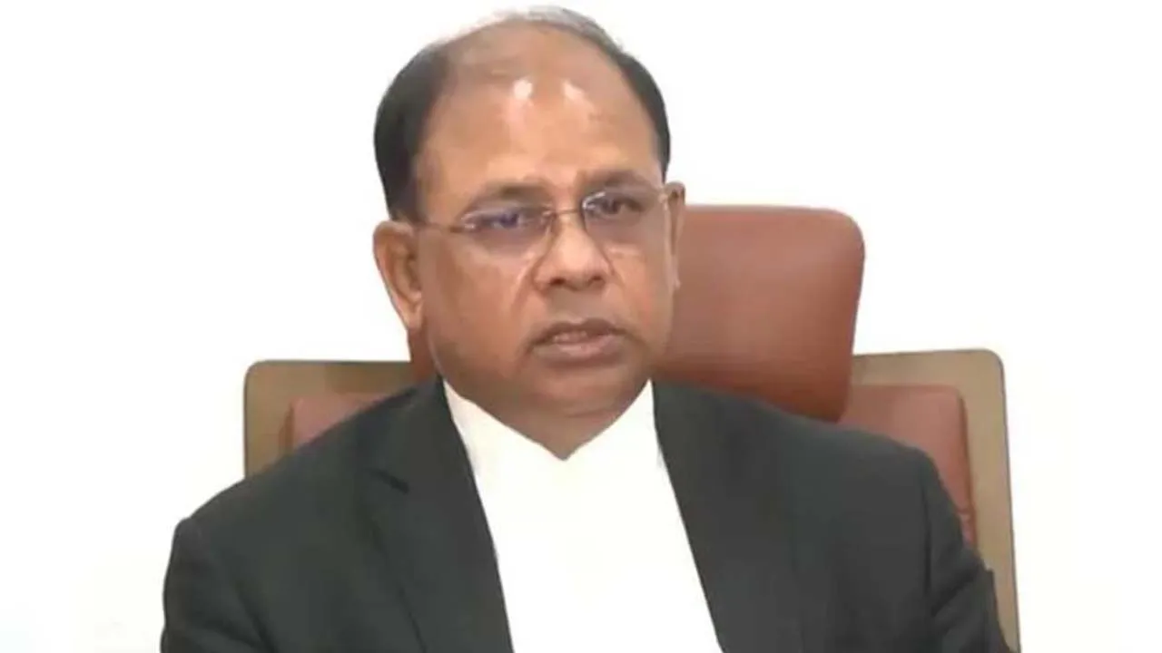 লোভ লালসার উর্ধ্বে উঠে কাজ করতে হবে : চিফ প্রসিকিউটর
