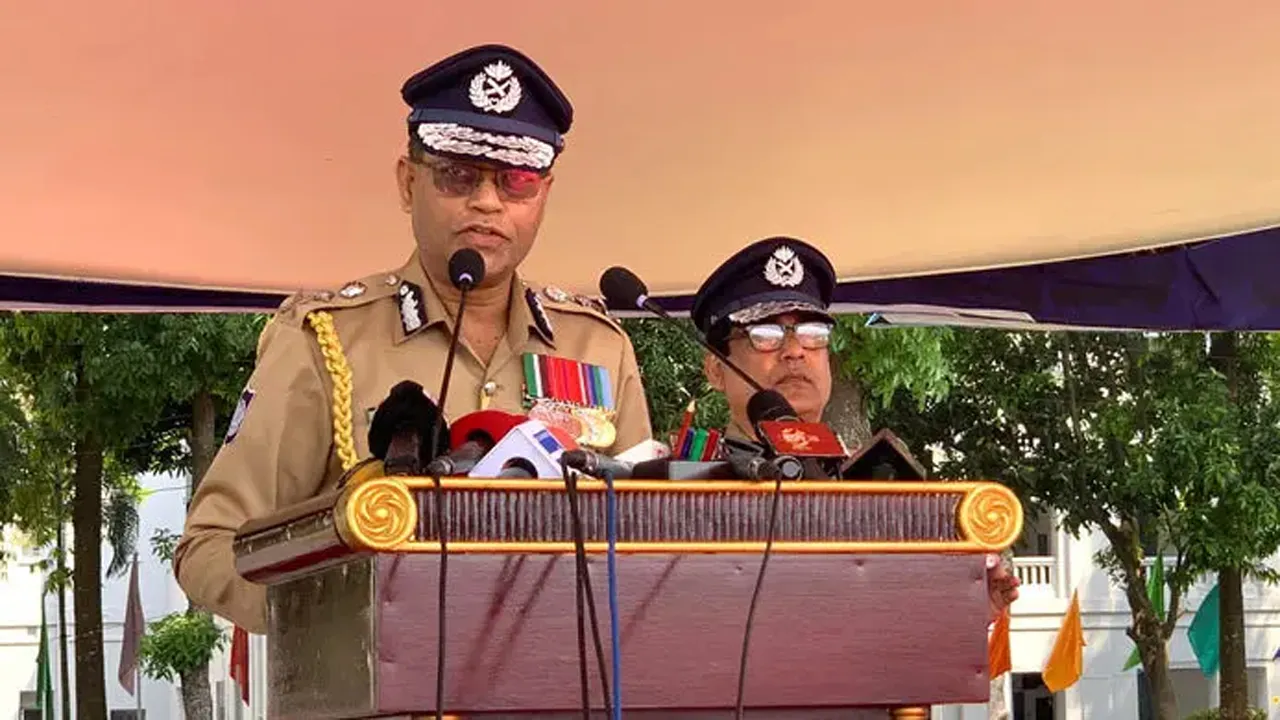 পুলিশ সদস্যের প্রধান দায়িত্ব জনগণের নিরাপত্তা নিশ্চিত করা : আইজিপি