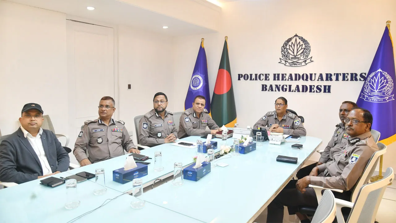 চাঁদাবাজি-ছিনতাই প্রতিরোধে মাঠ পর্যায়ের কর্মকর্তাদের কঠোর বার্তা আইজিপির