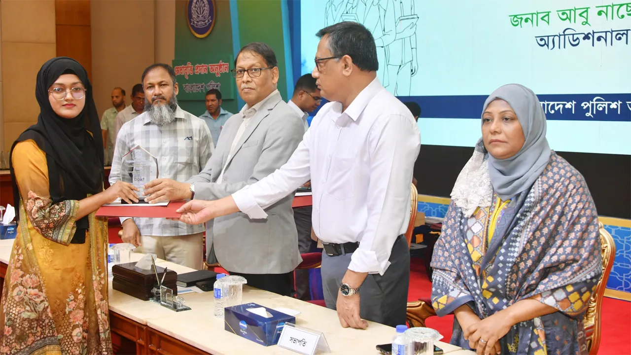 সততা, পরিশ্রম আর স্বপ্ন জাতির ভবিষ্যৎ রচনা করে : আইজিপি