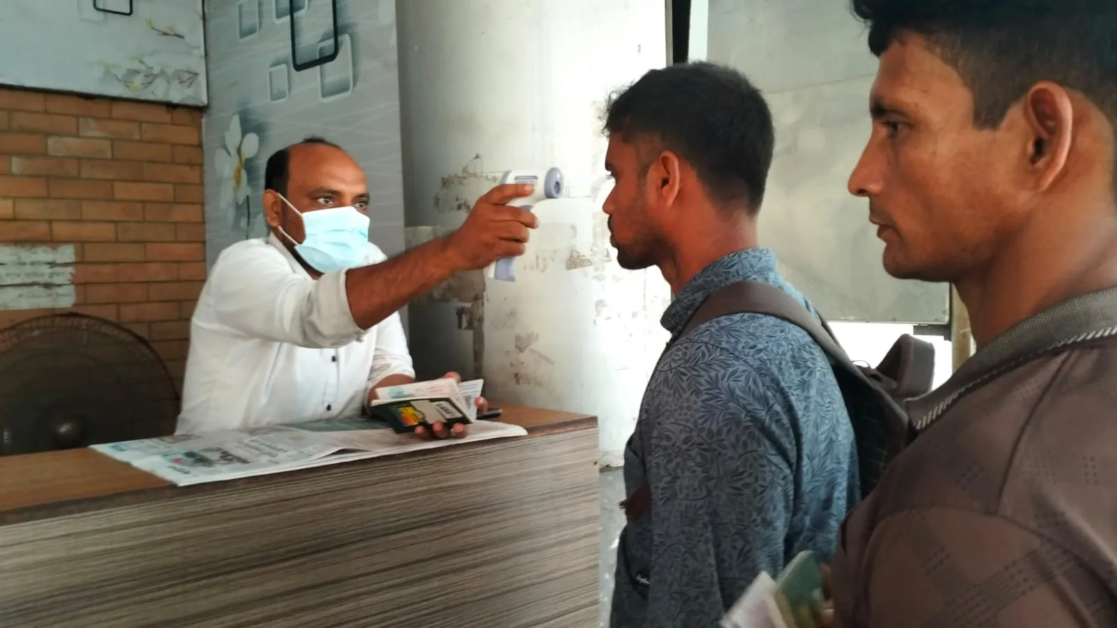 করোনা ভাইরাসের সংক্রমণ বৃদ্ধিতে বেনাপোল চেকপোস্টে সতর্কতা জারি