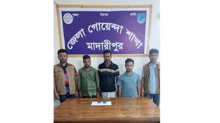 শিবচরে ৪০০ পিস ইয়াবাসহ ৩ মাদক কারবারি গ্রেফতার