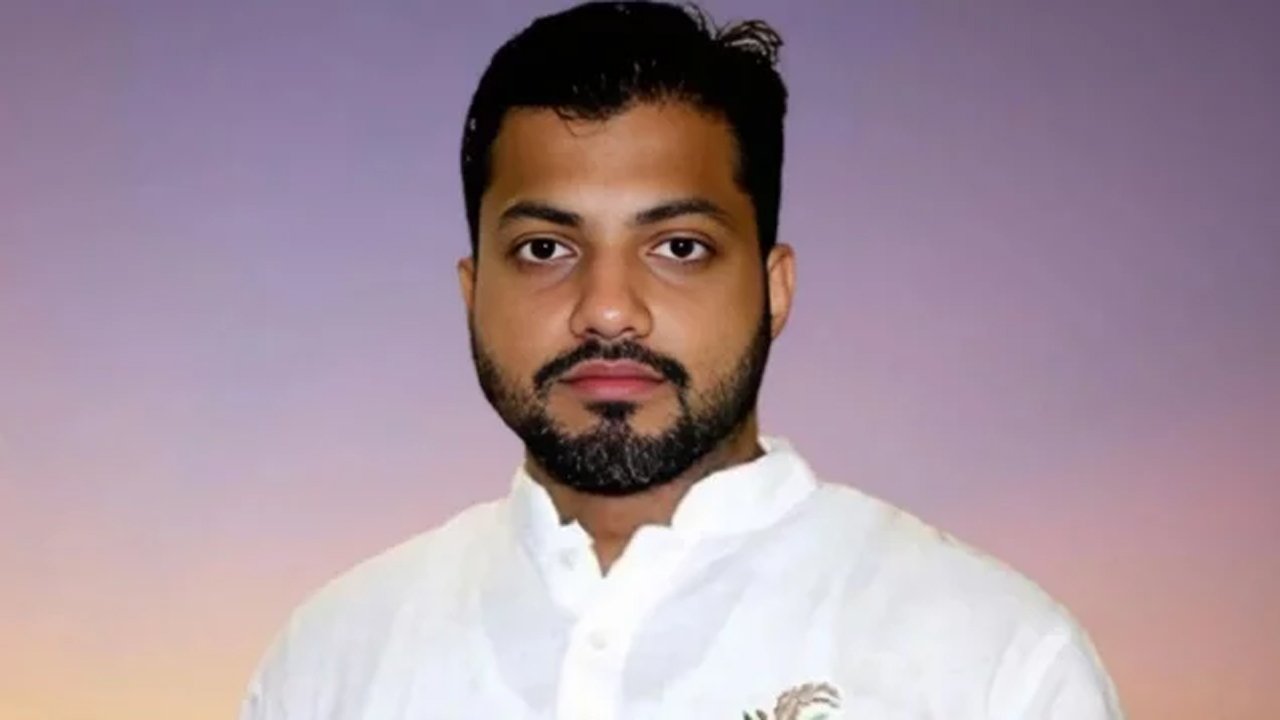 ইশরাককে শপথ পড়াতে বাধা নেই, রিট খারিজ