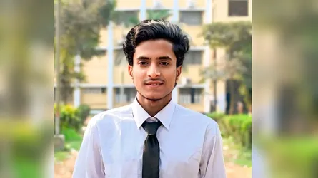 মাকে বাঁচাতে ইবি শিক্ষার্থী রাজ্জাকের আকুল আবেদন