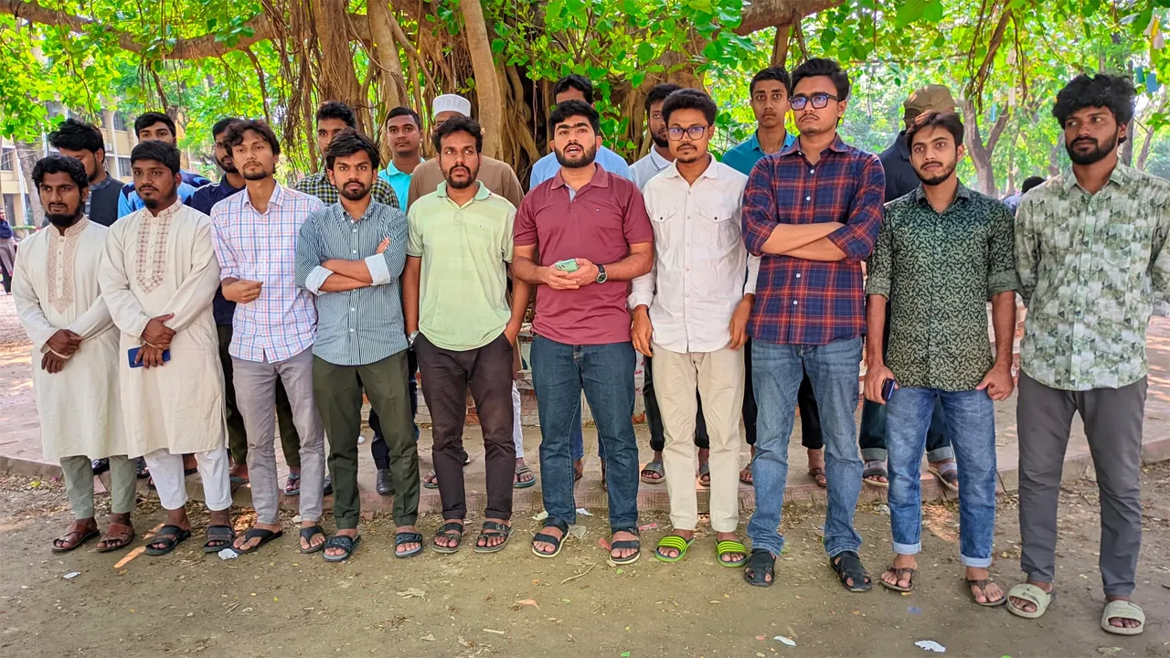 কুয়েটে শিক্ষার্থী বহিষ্কারের প্রতিবাদে ইবিতে সমাবেশ
