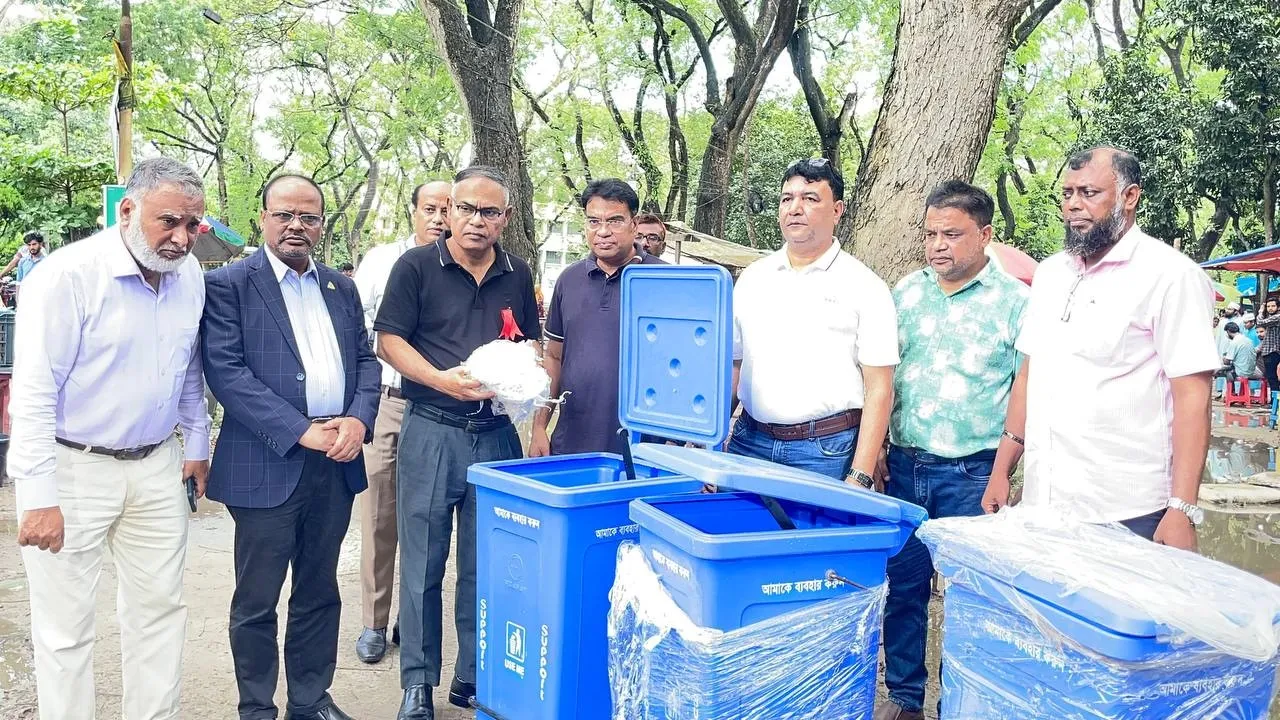 পরিচ্ছন্ন ক্যাম্পাস গড়তে ইবির ২২ স্থানে বসছে ‘বিন’