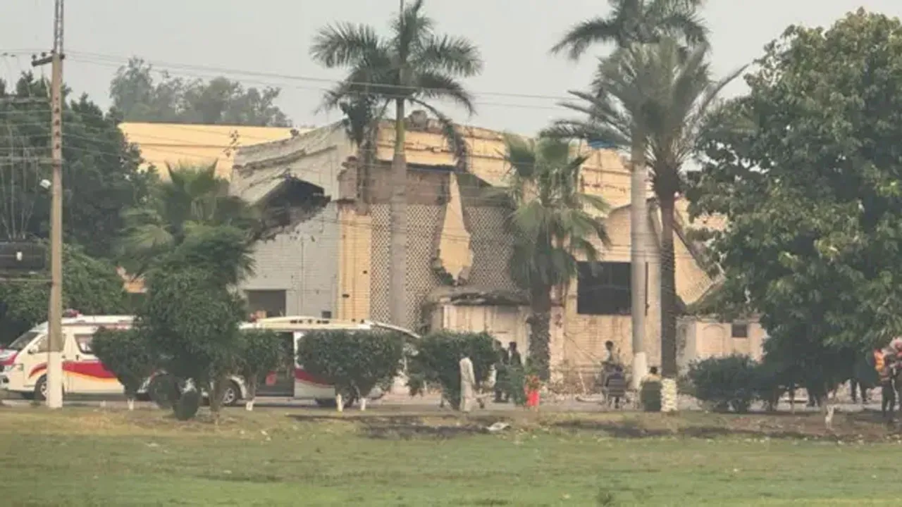 সাধারণ নাগরিক ও মসজিদকে লক্ষ্যবস্তু করেছে ভারত : পাকিস্তান
