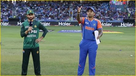 পাকিস্তানের বিপক্ষে টসে জিতল ভারত
