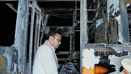 ভারতের রাজস্থানে বাসে আগুন লেগে নিহত ২০
