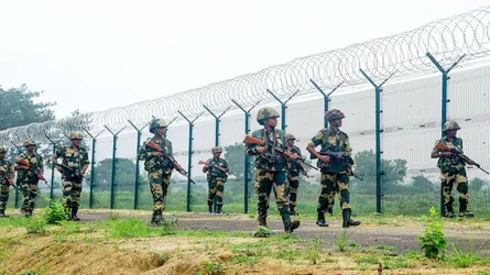 বাংলাদেশ সীমান্তের ৭৯ শতাংশে কাঁটাতার বসিয়েছে ভারত