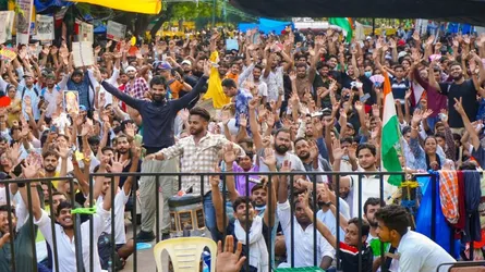 ভিড় বাড়ছে নয়াদিল্লির যন্তর মন্তরে, ফের বন্ধ করা হলো ১৬ মেট্রো স্টেশন