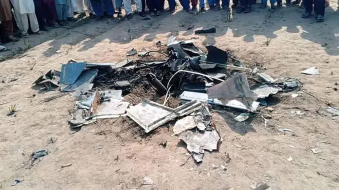 ‘ইসরাইলের তৈরি ২৫ ভারতীয় ড্রোন’ ভূপাতিত করার দাবি পাকিস্তানের