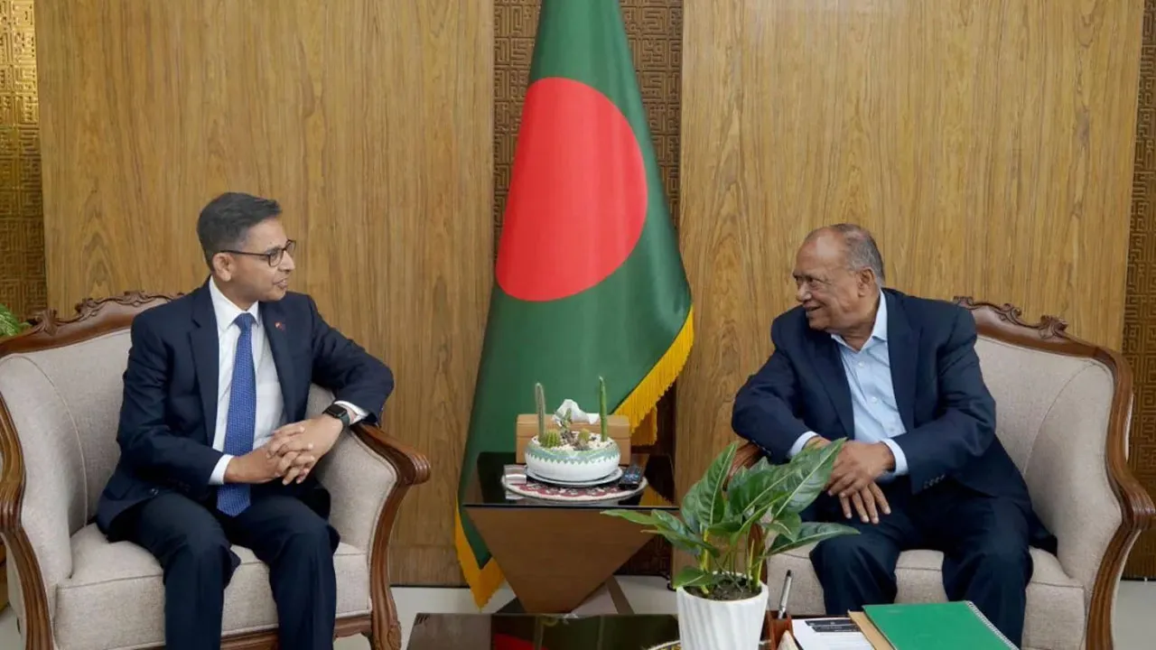 পরিবেশ মন্ত্রীর সাথে ভারতীয় হাইকমিশনারের সাক্ষাৎ
