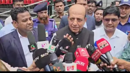 সীমান্তপথে বাংলাদেশে এসে ভারতের নতুন হাইকমিশনার বললেন ‘মিলেমিশে কাজ করব’