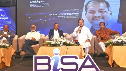 সরকার প্রযুক্তিনির্ভর আধুনিক বাংলাদেশ বিনির্মাণে ধাপে ধাপে এগোচ্ছে